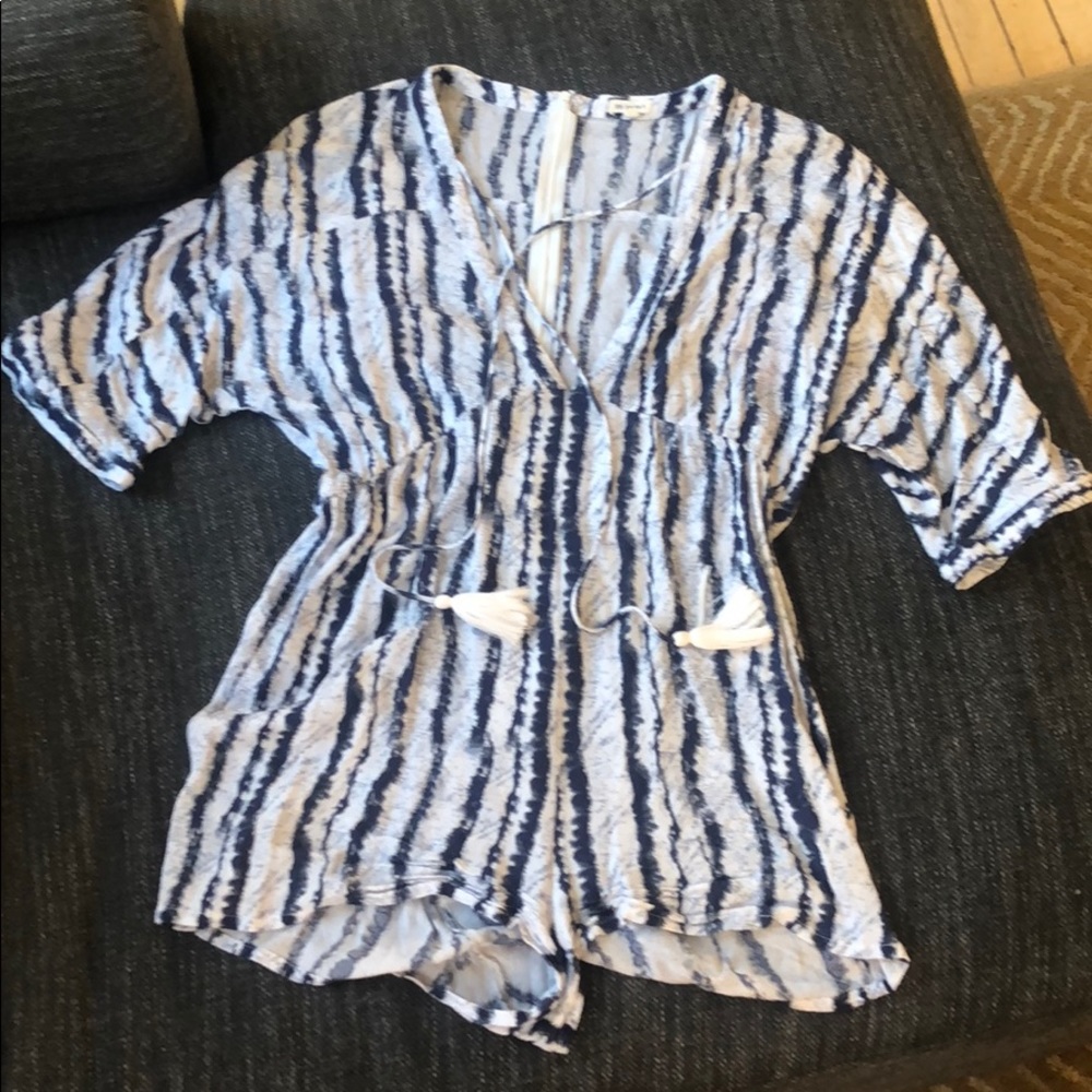 En Creme Blue and White Romper